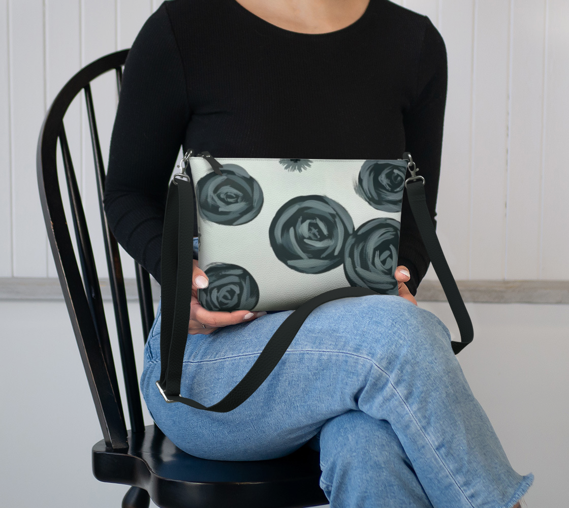 Monochrome Roses VL Crossbody Purse